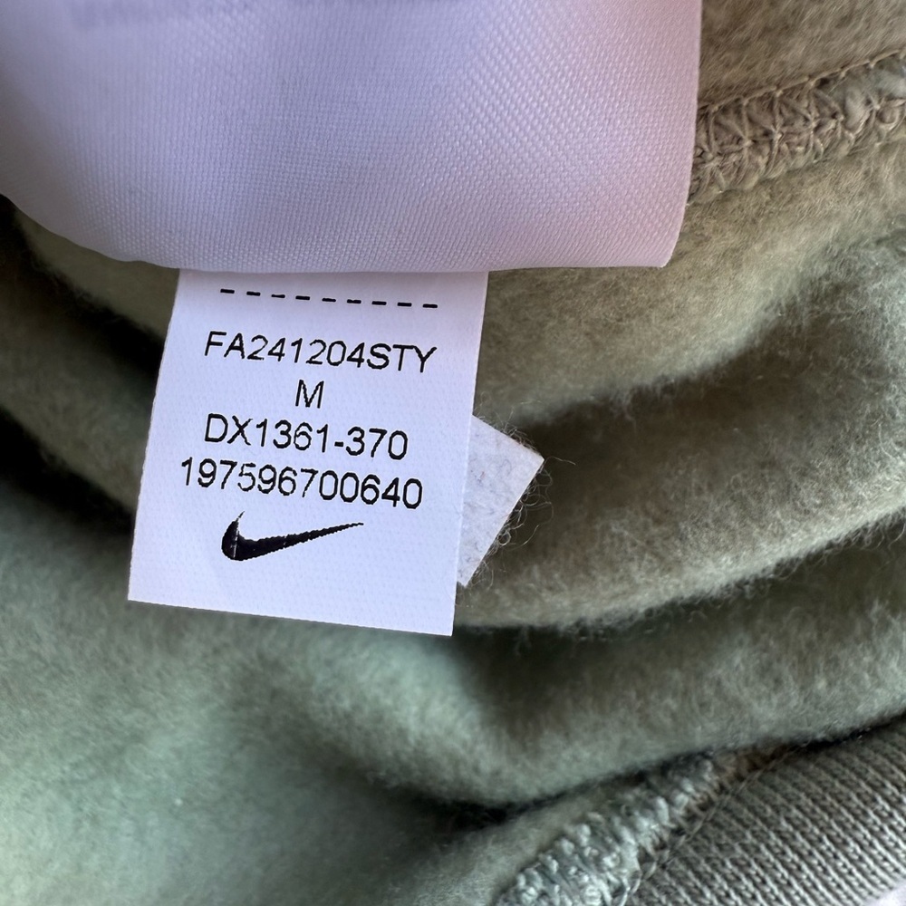 Nike Solo Swoosh Fleece Crew Sweatshirt DX1361-370 Men Medium Nike Men's - Picture 11 of 12